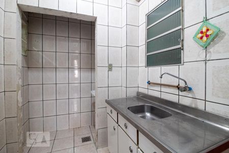 Apartamento para alugar com 39m², 2 quartos e sem vaga Apartamento para alugar com 39m², 2 quartos e sem vagaCozinha e Área de Serviço