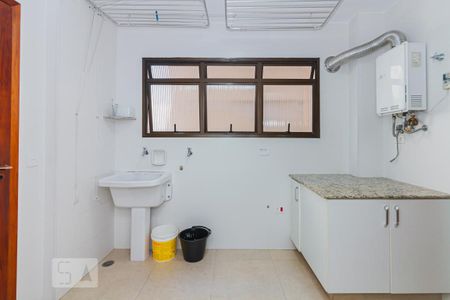 Apartamento para alugar com 126m², 3 quartos e 2 vagas Apartamento para alugar com 126m², 3 quartos e 2 vagasLAVANDERIA