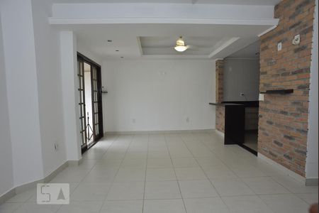 Sala de casa para alugar com 3 quartos, 120m² em Freguesia , Rio de Janeiro