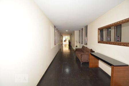 Apartamento à venda com 80m², 2 quartos e 1 vagaHall de Entrada