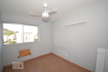 Apartamento à venda com 80m², 2 quartos e 1 vagaQuarto 2