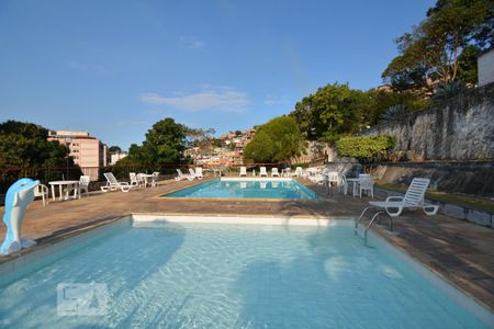 Apartamento à venda com 80m², 2 quartos e 1 vagaÁrea comum - Piscina