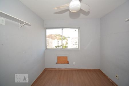 Apartamento à venda com 80m², 2 quartos e 1 vagaQuarto 2