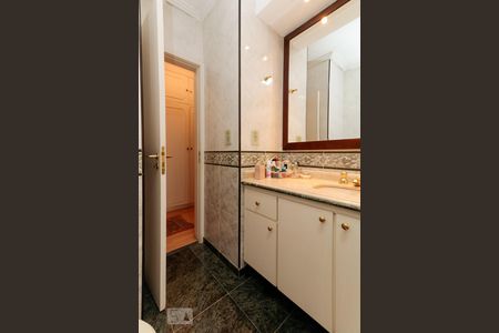 Apartamento à venda com 150m², 3 quartos e 1 vagaSuíte