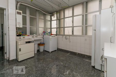 Apartamento à venda com 150m², 3 quartos e 1 vagaÁrea de serviço