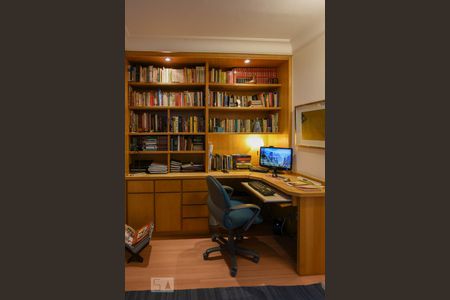 Escritório de apartamento à venda com 3 quartos, 150m² em Jardim Paulista, São Paulo