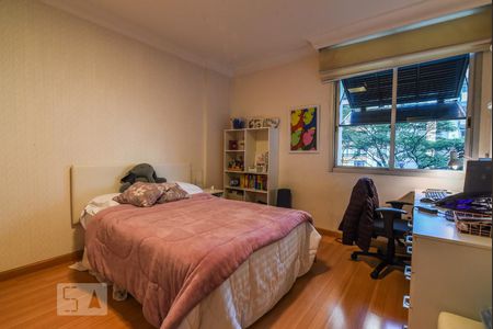 Apartamento à venda com 150m², 3 quartos e 1 vagaQuarto 1