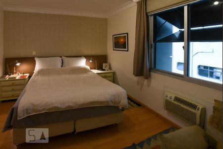 Suíte de apartamento à venda com 3 quartos, 150m² em Jardim Paulista, São Paulo