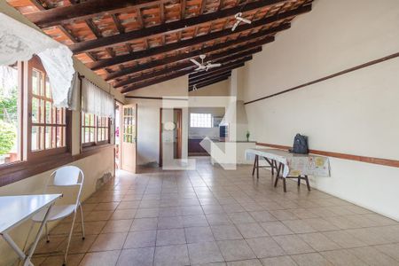 Apartamento à venda com 63m², 2 quartos e sem vagaÁrea comum