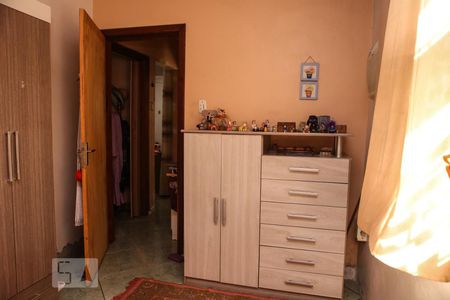 Quarto 2 de casa à venda com 3 quartos, 180m² em Cavalhada, Porto Alegre
