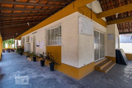 Casa de condomínio à venda com 80m², 2 quartos e 2 vagasAdministração