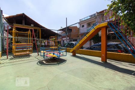 Casa de condomínio à venda com 80m², 2 quartos e 2 vagasPlayground