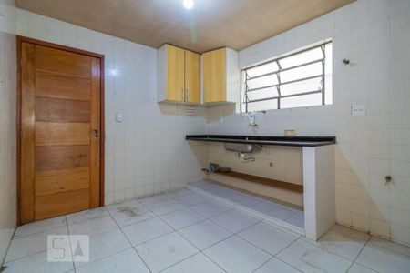 Casa de condomínio à venda com 80m², 2 quartos e 2 vagasCozinha