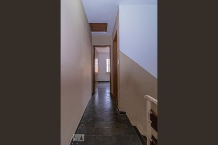 Casa de condomínio à venda com 80m², 2 quartos e 2 vagasCorredor - Quartos