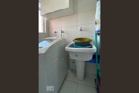 Apartamento para alugar com 55m², 2 quartos e 1 vagaÁrea de Serviço
