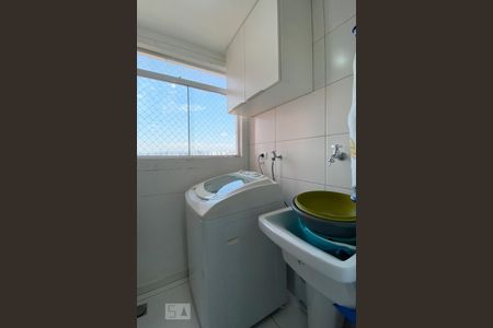Apartamento para alugar com 55m², 2 quartos e 1 vagaÁrea de Serviço