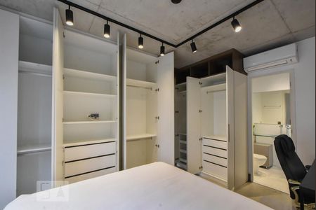 Apartamento para alugar com 70m², 1 quarto e 1 vagaSuíte 