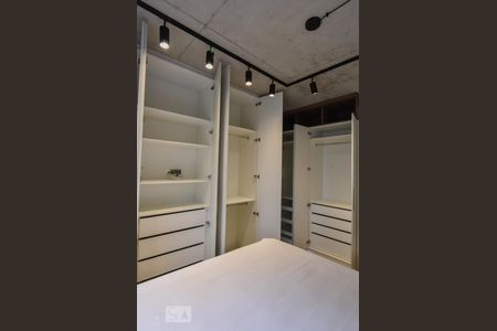 Apartamento para alugar com 70m², 1 quarto e 1 vagaSuíte 