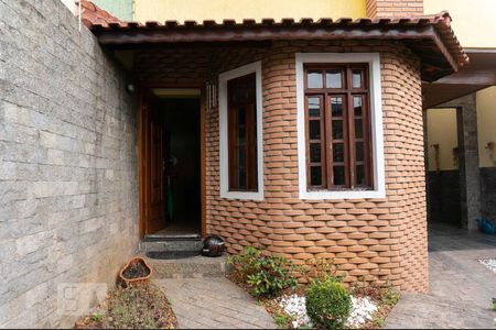 Casa à venda com 210m², 3 quartos e 2 vagasGaragem