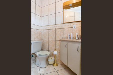 Casa à venda com 210m², 3 quartos e 2 vagasBanheiro da Suíte 2