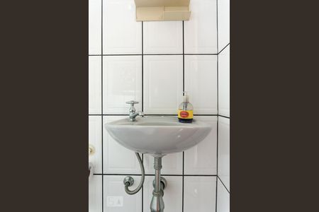 Casa à venda com 210m², 3 quartos e 2 vagasBanheiro de Serviço