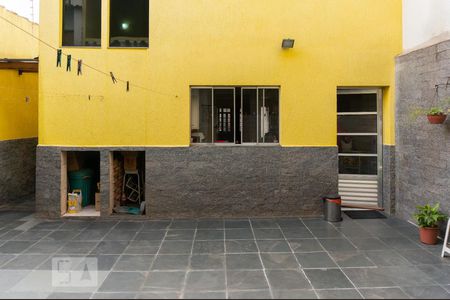 Casa à venda com 210m², 3 quartos e 2 vagasQuintal