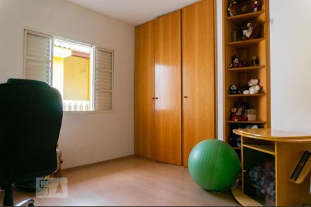 Casa à venda com 210m², 3 quartos e 2 vagasQuarto 