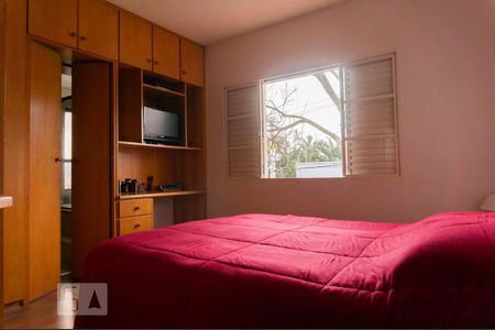 Casa à venda com 210m², 3 quartos e 2 vagasSuíte 1