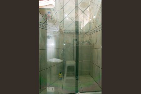 Casa à venda com 210m², 3 quartos e 2 vagasBanheiro