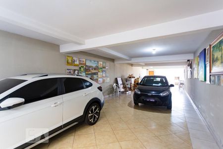 Casa para alugar com 242m², 3 quartos e 8 vagas Casa para alugar com 242m², 3 quartos e 8 vagasGaragem