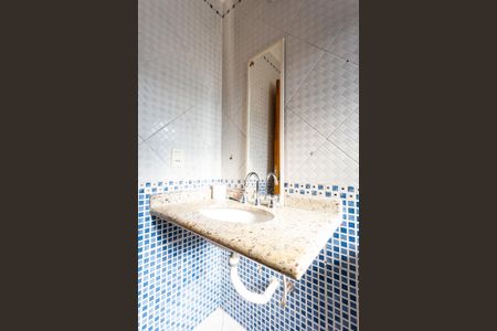 Casa para alugar com 242m², 3 quartos e 8 vagas Casa para alugar com 242m², 3 quartos e 8 vagasBanheiro da Suíte 2