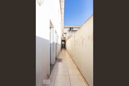 Casa para alugar com 242m², 3 quartos e 8 vagas Casa para alugar com 242m², 3 quartos e 8 vagasCorredor