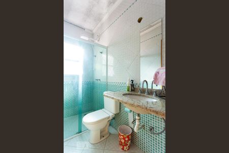 Casa para alugar com 242m², 3 quartos e 8 vagas Casa para alugar com 242m², 3 quartos e 8 vagasBanheiro da Suíte 3