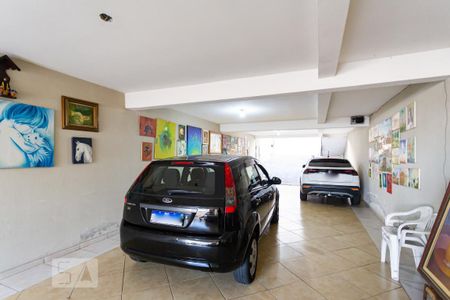 Casa para alugar com 242m², 3 quartos e 8 vagas Casa para alugar com 242m², 3 quartos e 8 vagasGaragem