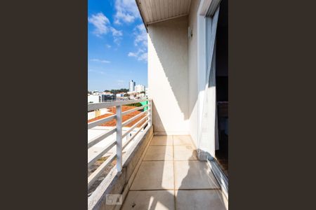 Casa para alugar com 242m², 3 quartos e 8 vagas Casa para alugar com 242m², 3 quartos e 8 vagasVaranda