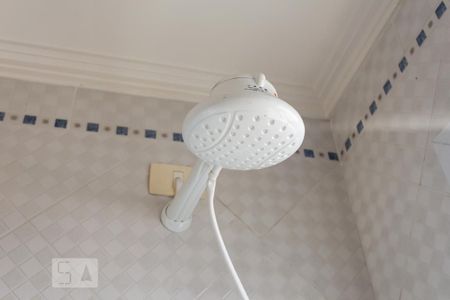 Casa para alugar com 242m², 3 quartos e 8 vagas Casa para alugar com 242m², 3 quartos e 8 vagasChuveiro