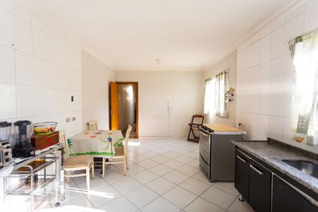 Casa para alugar com 242m², 3 quartos e 8 vagas Casa para alugar com 242m², 3 quartos e 8 vagasCozinha