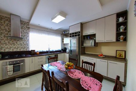 Casa à venda com 189m², 4 quartos e 2 vagasCozinha