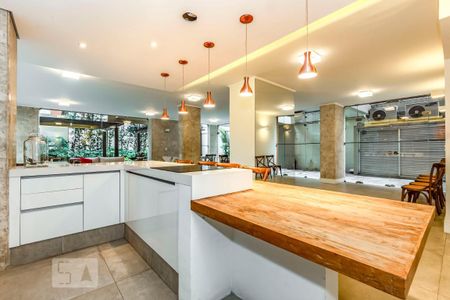 Apartamento à venda com 140m², 3 quartos e 1 vaga Apartamento à venda com 140m², 3 quartos e 1 vagaSalão de festas