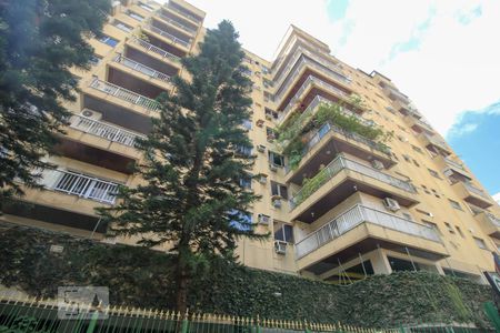 Apartamento à venda com 98m², 2 quartos e 1 vagaFachada do Prédio