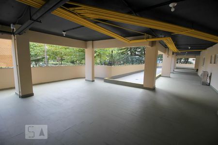 Apartamento à venda com 98m², 2 quartos e 1 vagaÁrea comum