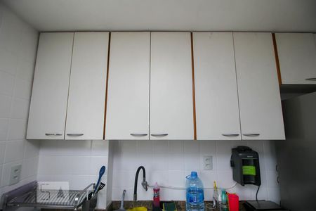 Apartamento à venda com 98m², 2 quartos e 1 vagaCozinha - Armários