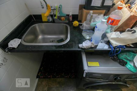 Apartamento à venda com 98m², 2 quartos e 1 vagaÁrea de Serviço