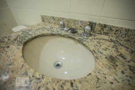 Apartamento à venda com 55m², 2 quartos e 1 vagaBanheiro - Torneira