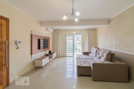 Sala de casa para alugar com 3 quartos, 250m² em Tremembé, São Paulo