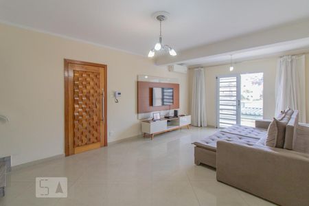 Sala de casa para alugar com 3 quartos, 250m² em Tremembé, São Paulo