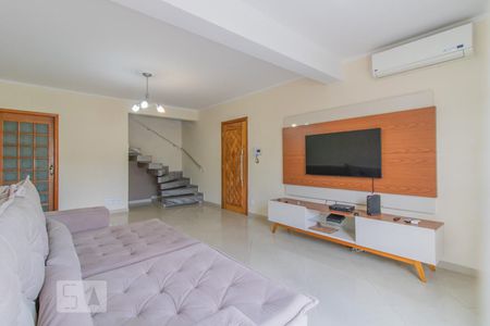 Sala de casa para alugar com 3 quartos, 250m² em Tremembé, São Paulo