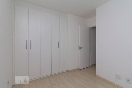 Apartamento à venda com 53m², 1 quarto e 1 vagaQuarto 1 - Armários