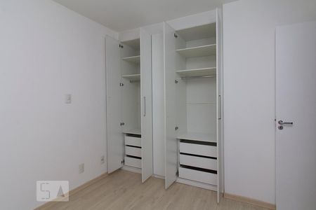 Apartamento à venda com 53m², 1 quarto e 1 vagaQuarto 1 - Detalhe do armário
