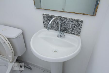 Apartamento à venda com 53m², 1 quarto e 1 vagaDetalhe Banheiro Corredor